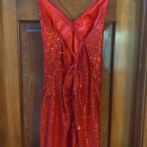 Red sequin prom dress with side split - Picture 5 of 6